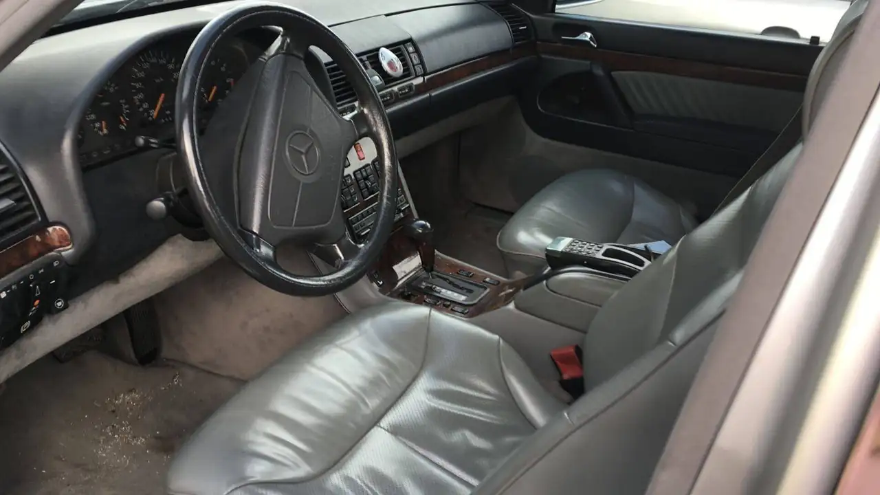 Mercedes-Benz 500E, foto 2