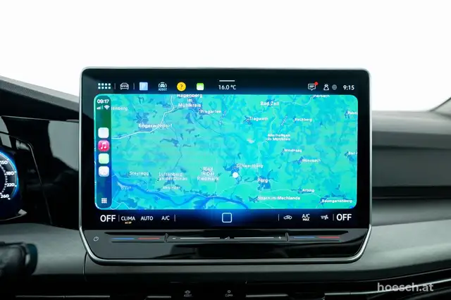 Volkswagen Golf view 11