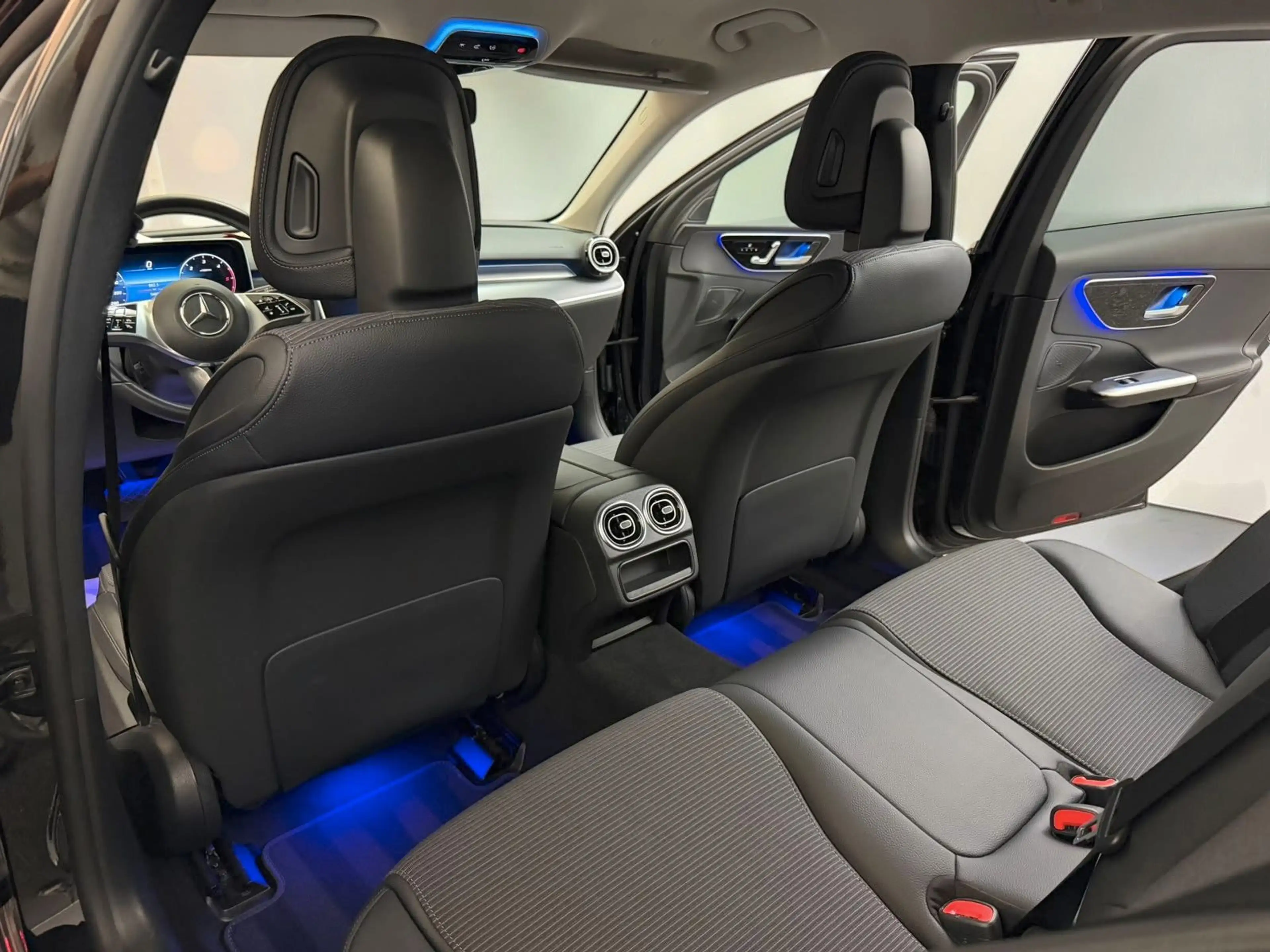 Mercedes-Benz C 220 T d AVANTGARDE*LED*WIDE*U-FREI*ADVANCED+ — photo 13