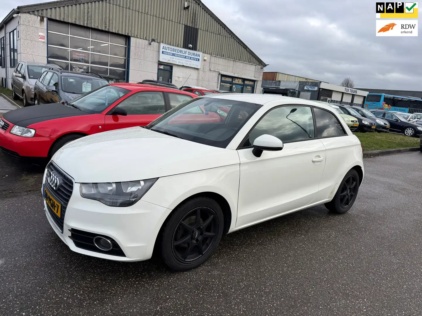 Audi A1 1.2 TFSI Ambition Pro Line Business 3-deurs Airco Wit - 1