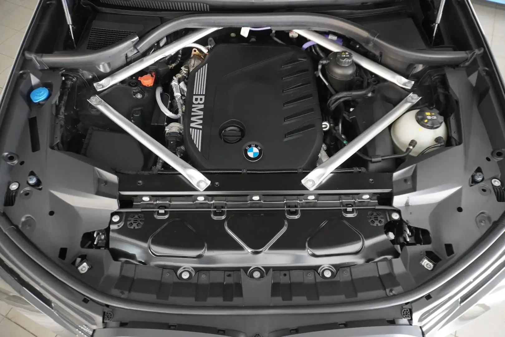 BMW X7 xDrive40d Grau - 2