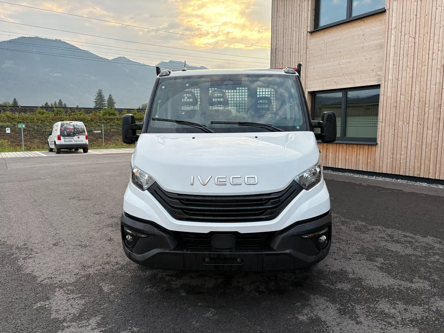 Iveco Daily 35S16B Pritsche *Aktion € 32.990,- netto* Weiß - 2