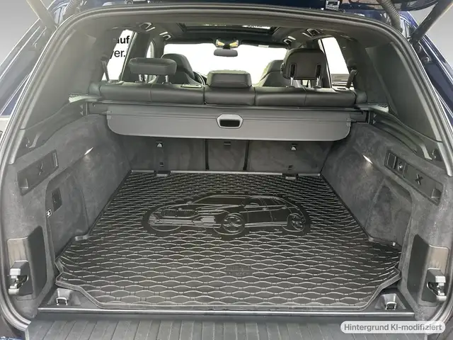BMW X5 M view 11