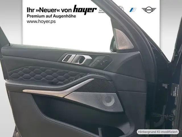 BMW X5 M view 15