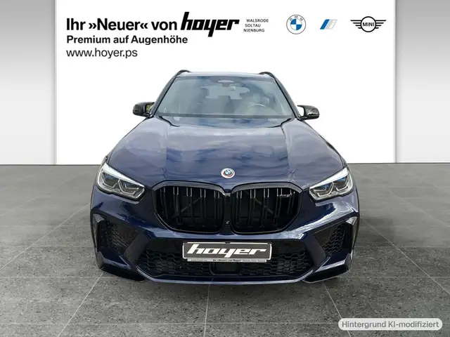 BMW X5 M view 12