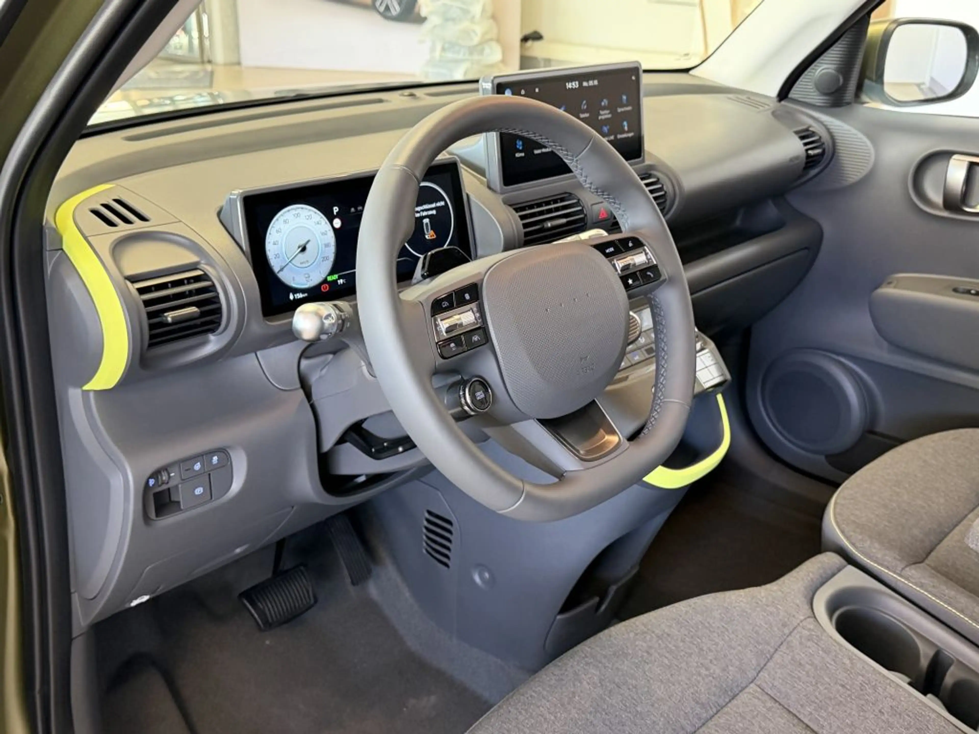 Hyundai Inster 49kWh Cross + Dachträger + — photo 5