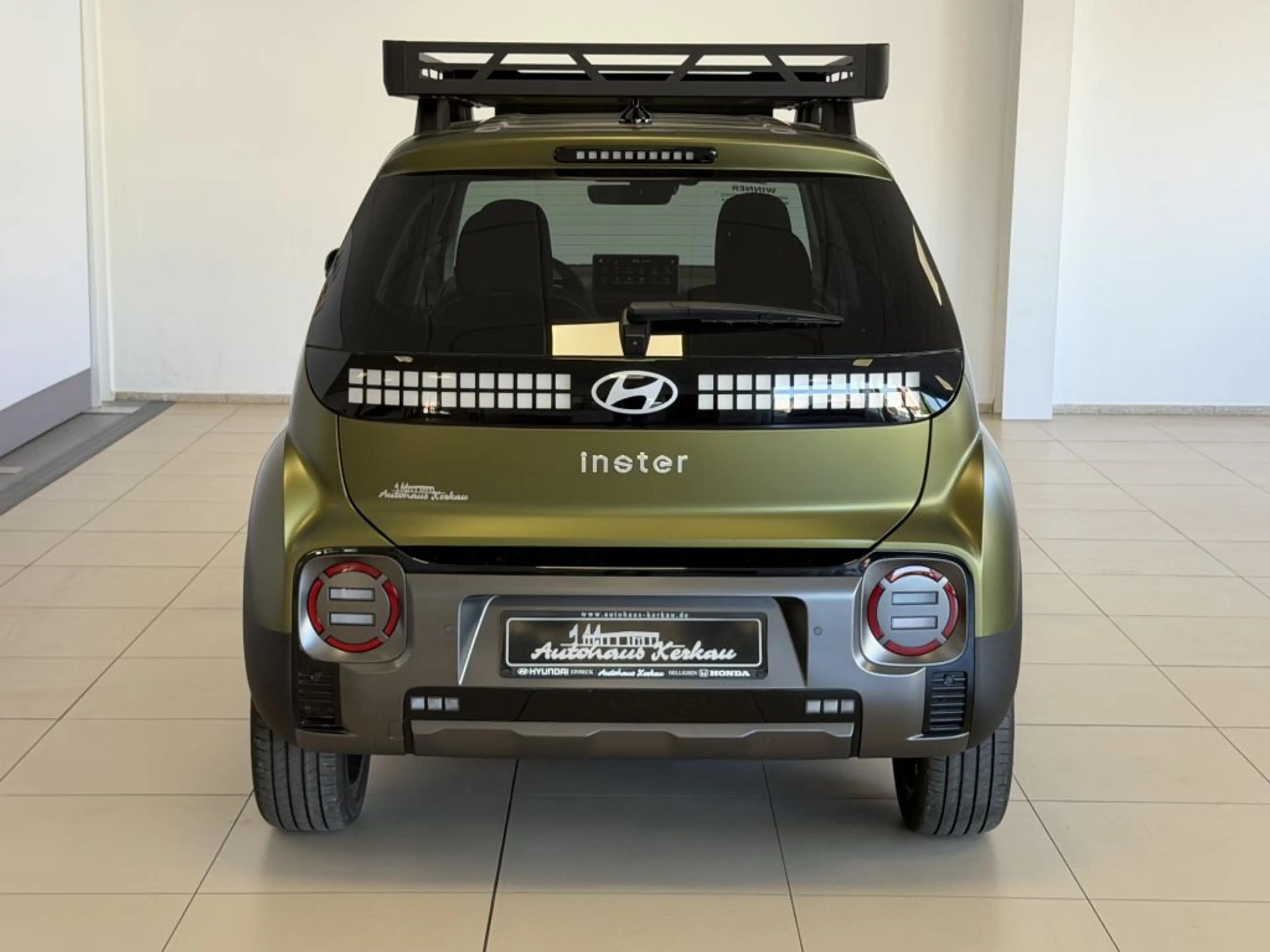 Hyundai Inster 49kWh Cross + Dachträger + — photo 11