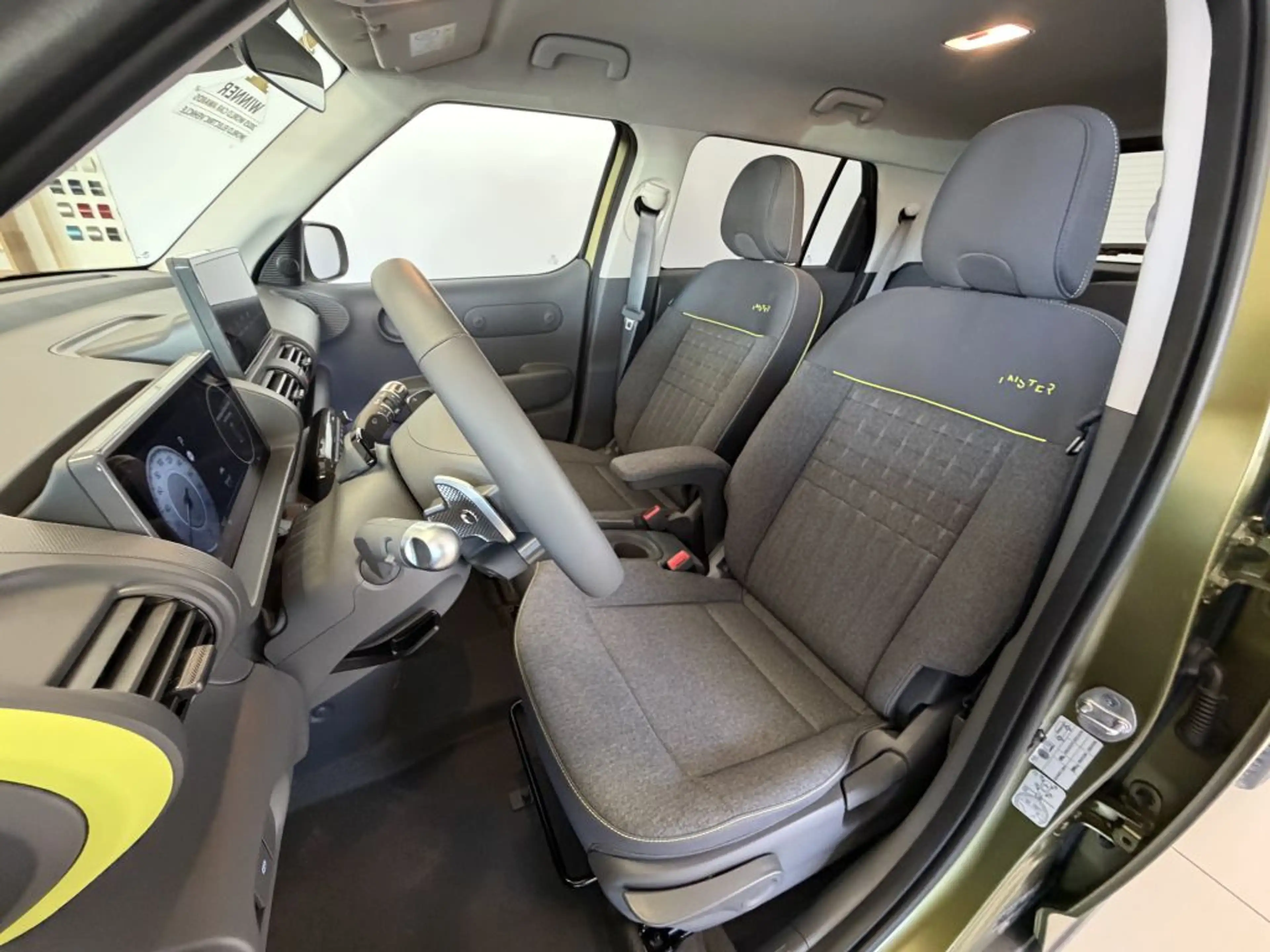 Hyundai Inster 49kWh Cross + Dachträger + — photo 6