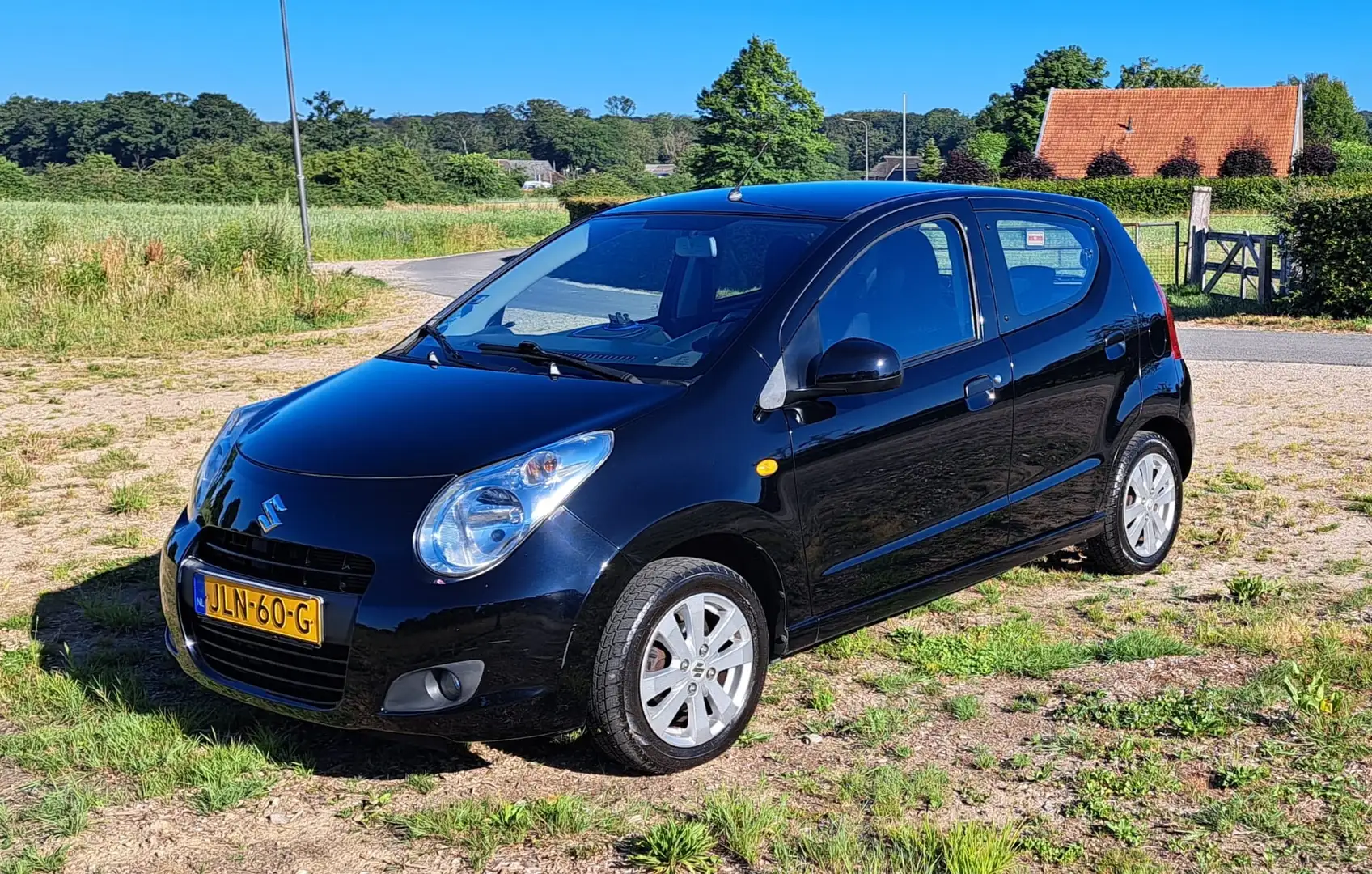 Suzuki Alto 1.0 Base Schwarz - 2