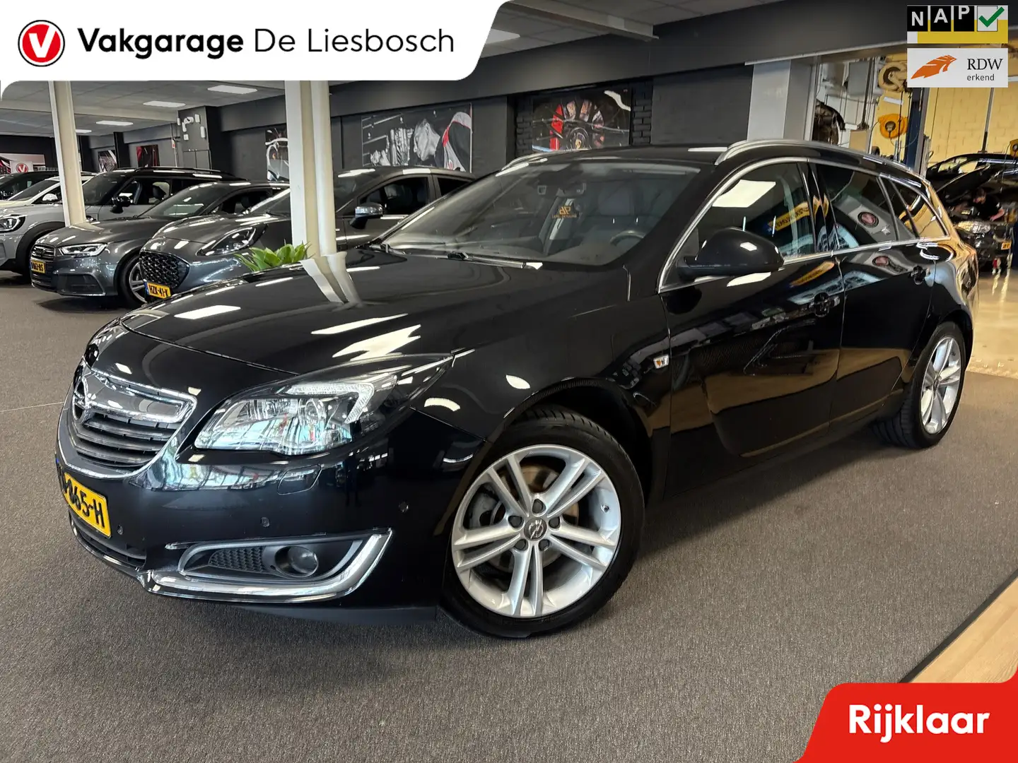 Opel Insignia Sports Tourer 1.6 T Innovation/navi/leer/trekhaak/ Zwart - 1