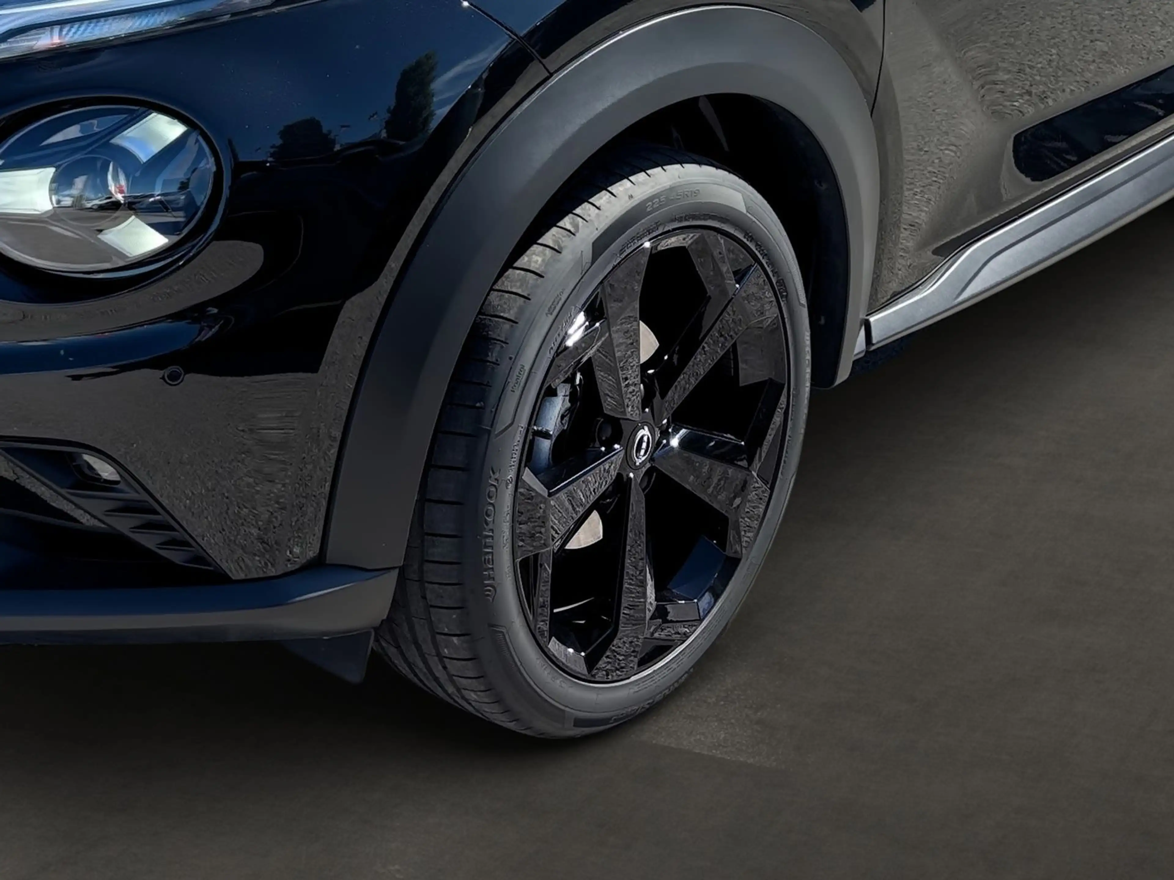 Nissan Juke 1.0 DIG-T MT Schaltgetriebe - Tekna — photo 6