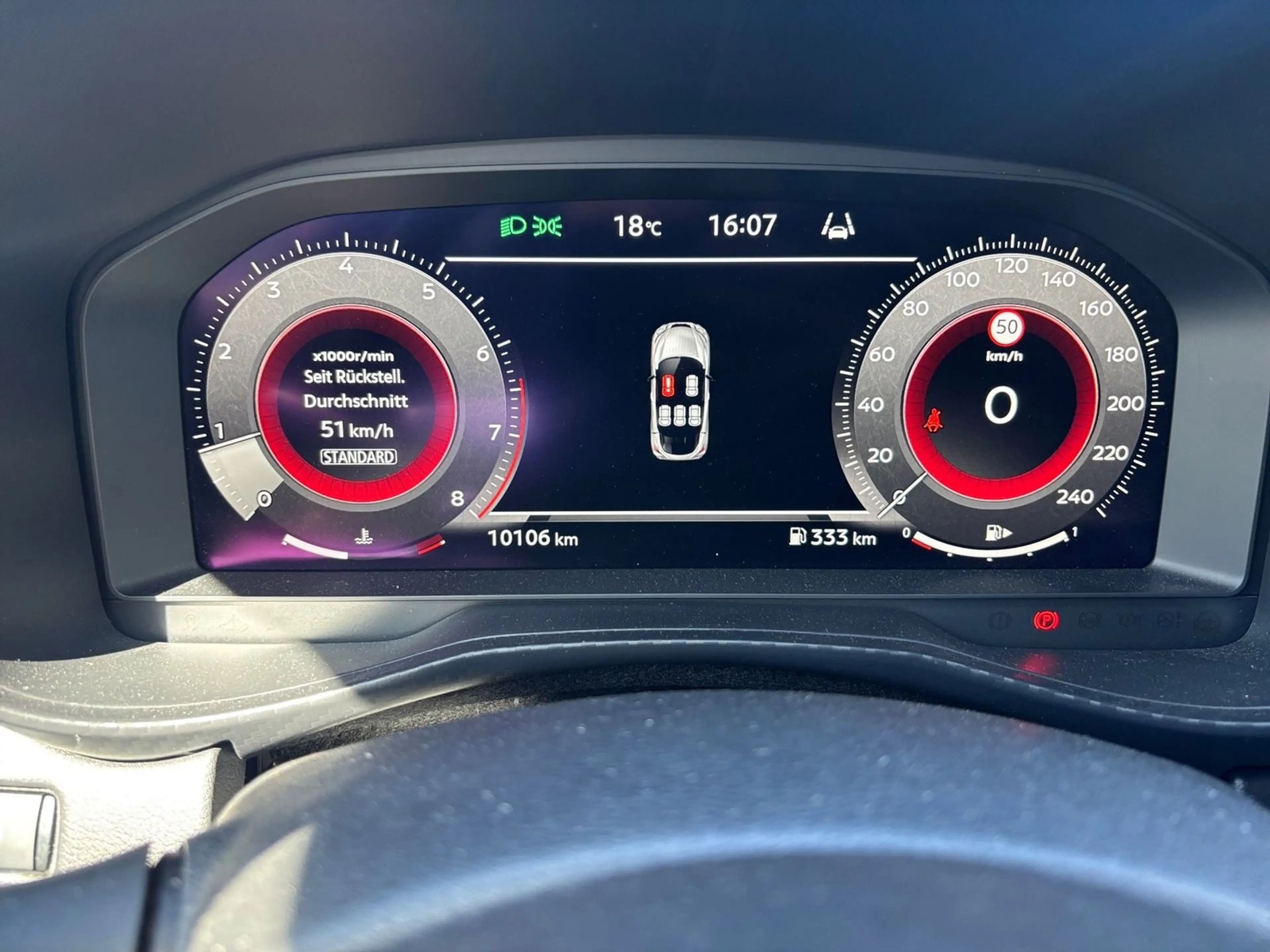 Nissan Juke 1.0 DIG-T MT Schaltgetriebe - Tekna — photo 13
