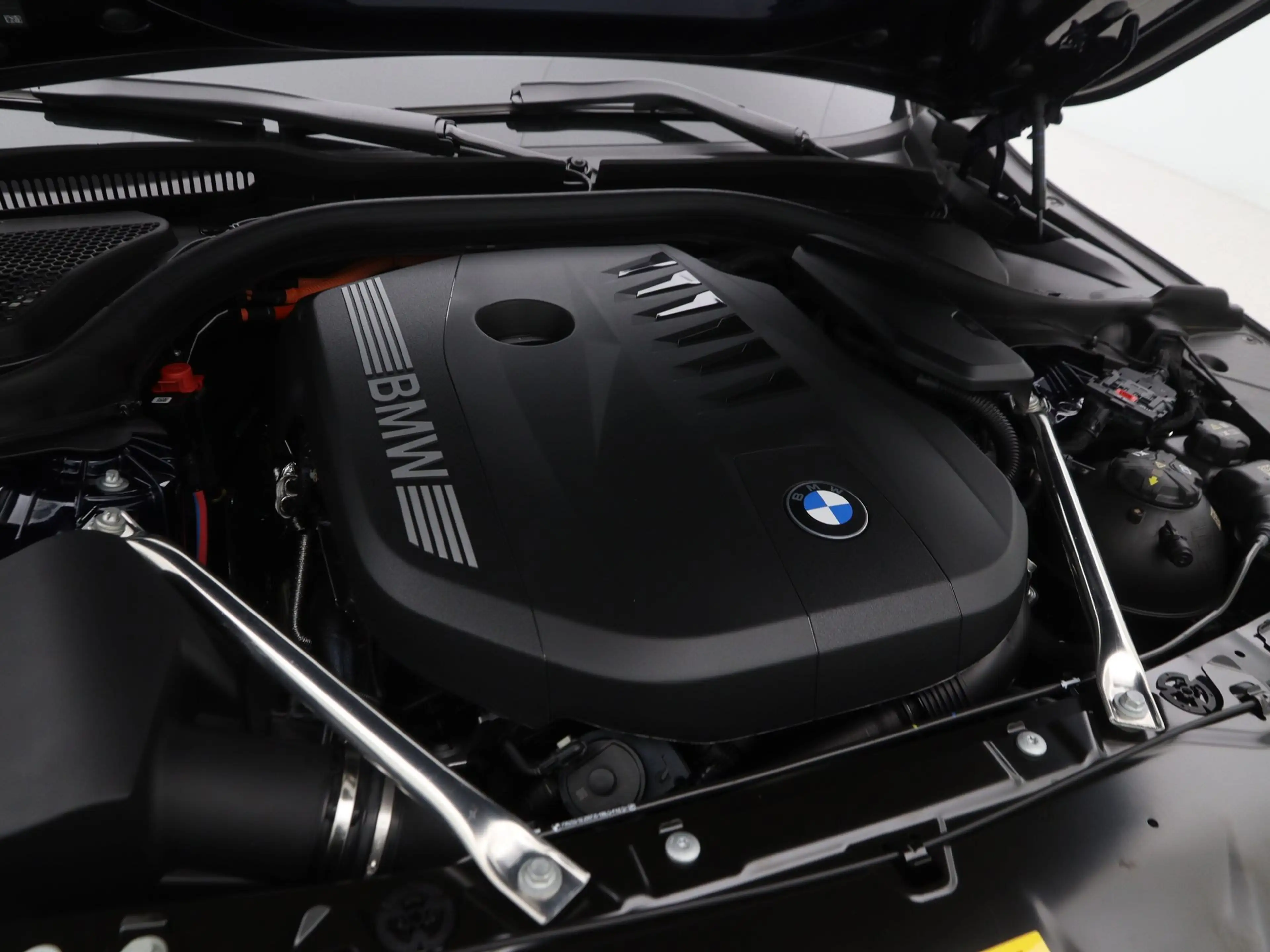 BMW 550 5 Serie 550e Touring xDrive — photo 5