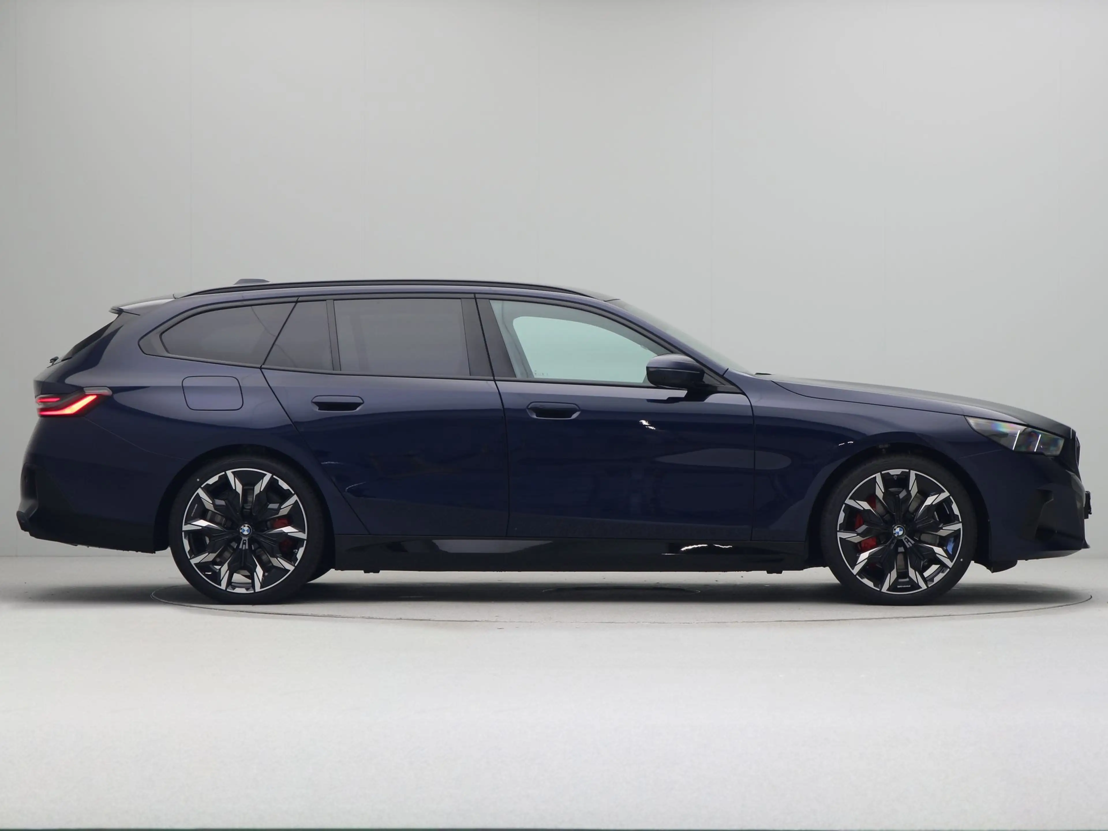 BMW 550 5 Serie 550e Touring xDrive — photo 8