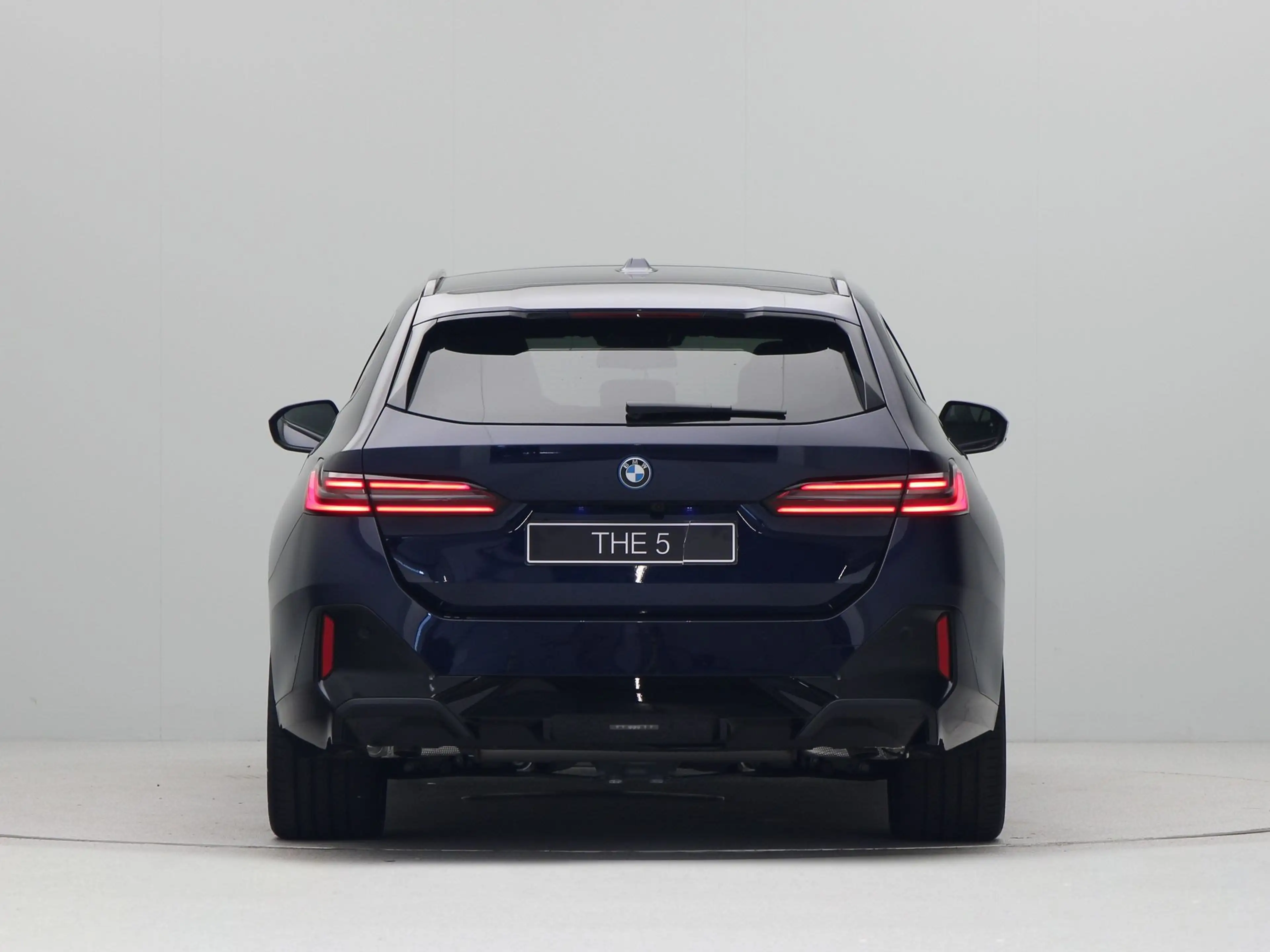 BMW 550 5 Serie 550e Touring xDrive — photo 10