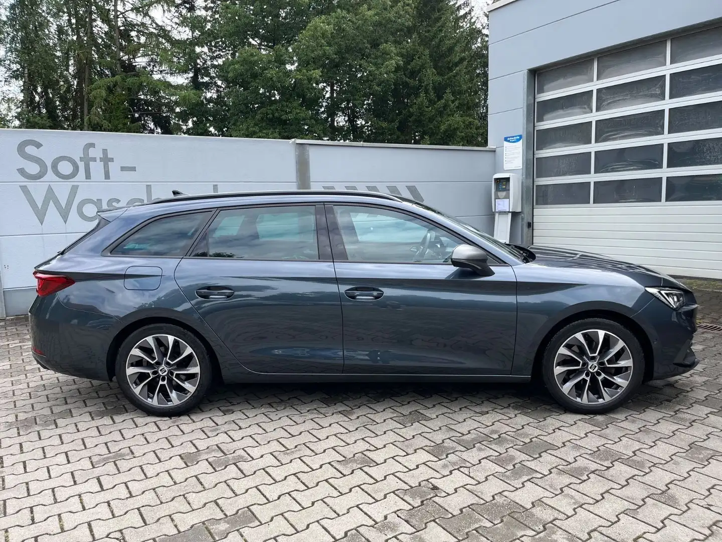 SEAT Leon 1.5 TSI FR Sportstourer*SHZ*Navi*LED*RFK* Nero - 2