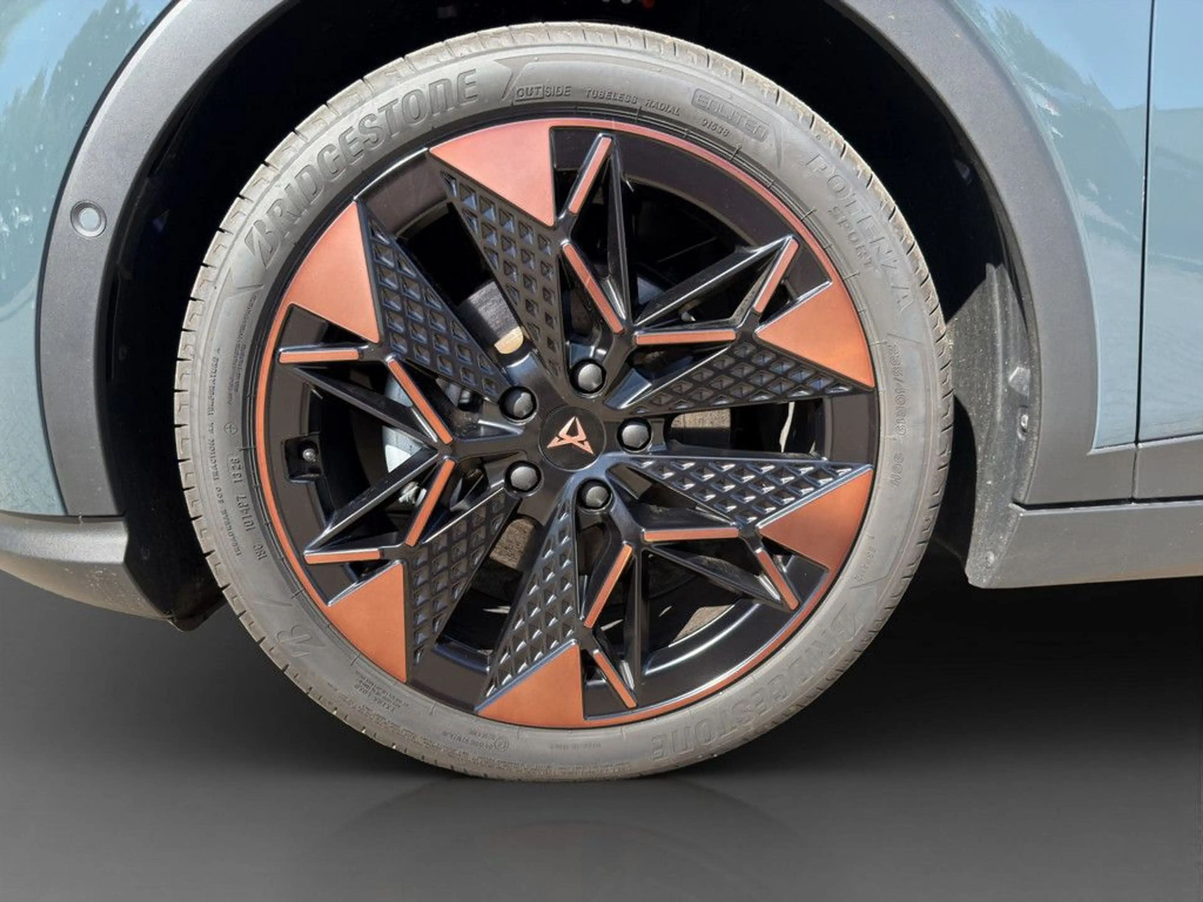 CUPRA Raval KEYLESS MEMORY PDC SHZ KAMERA NAVI ACC — photo 10