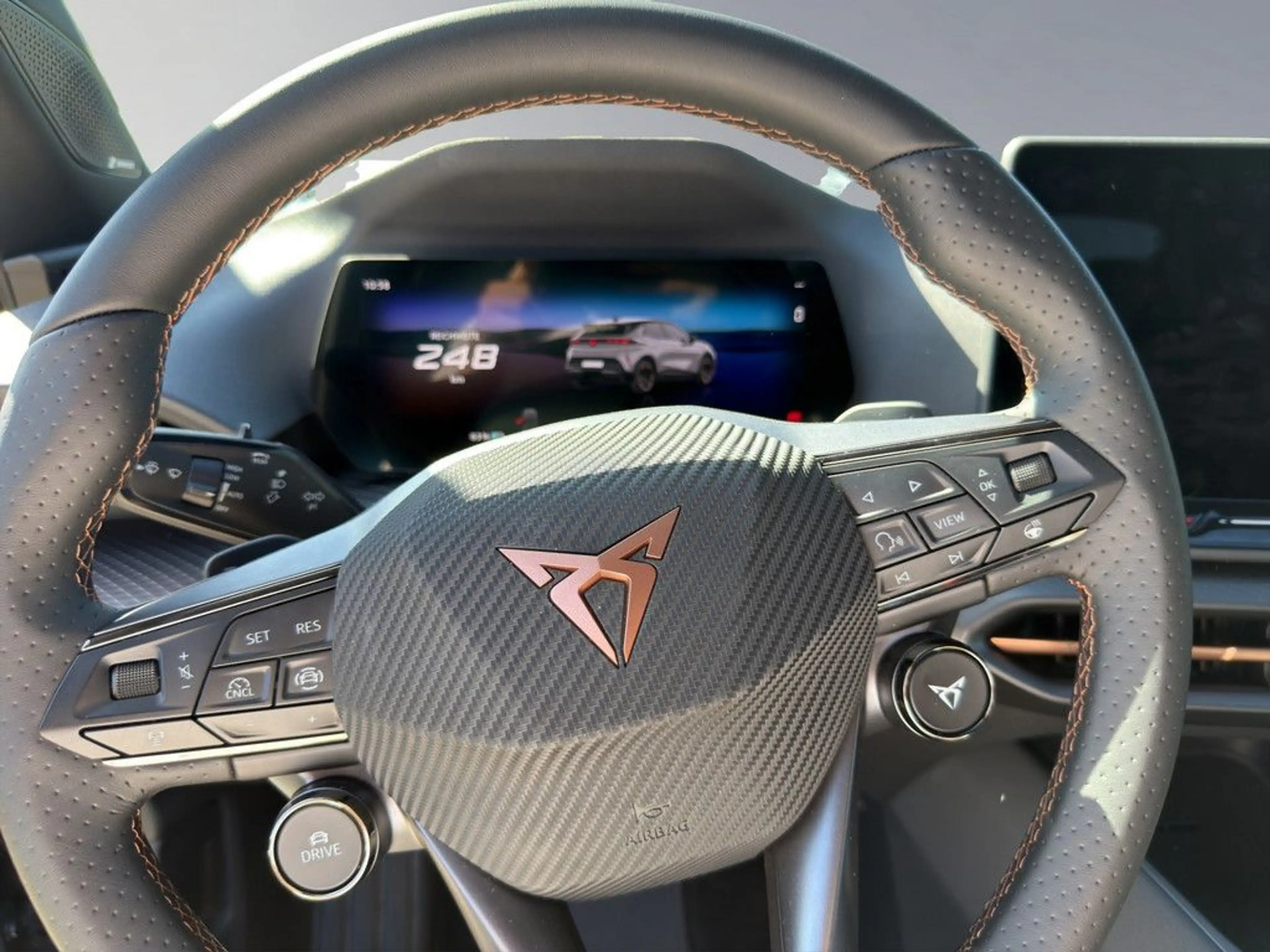 CUPRA Raval KEYLESS MEMORY PDC SHZ KAMERA NAVI ACC — photo 12