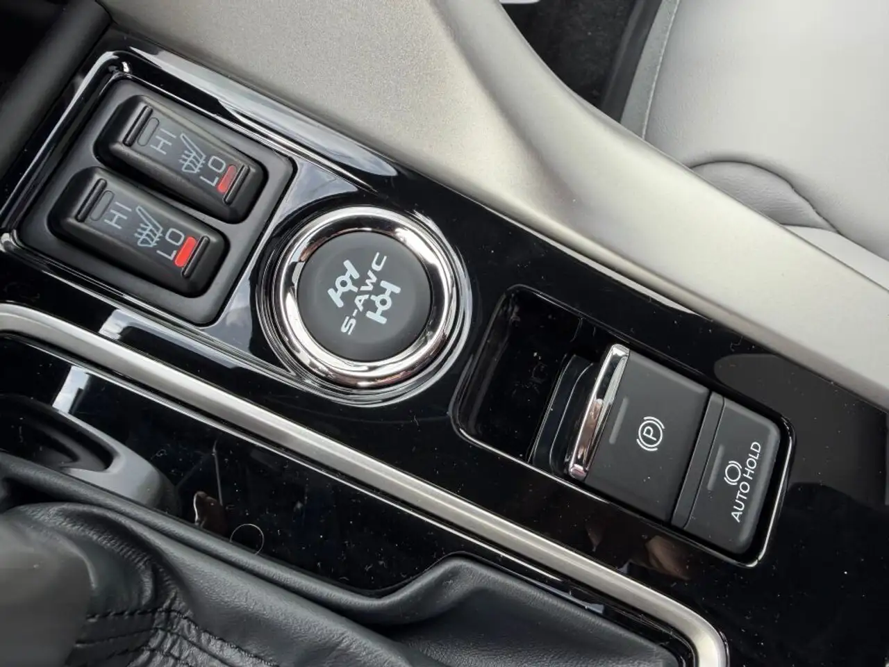 Mitsubishi Eclipse Cross снимка Mitsubishi Eclipse Cross