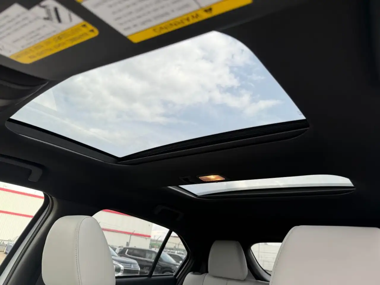 Mitsubishi Eclipse Cross снимка Mitsubishi Eclipse Cross