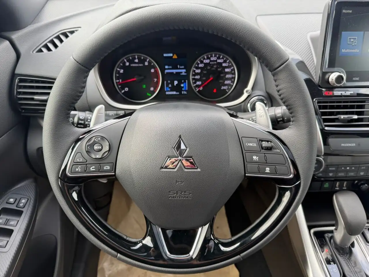 Mitsubishi Eclipse Cross снимка Mitsubishi Eclipse Cross