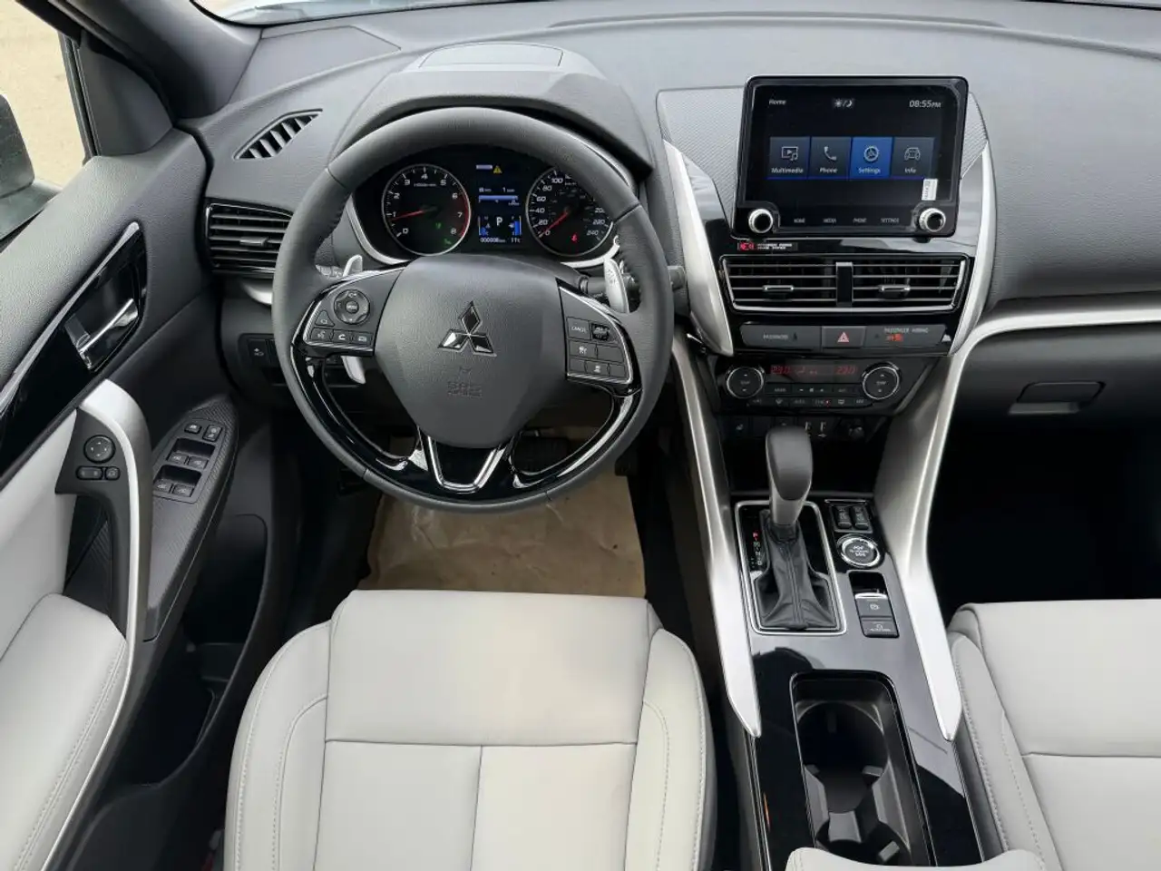 Mitsubishi Eclipse Cross снимка Mitsubishi Eclipse Cross
