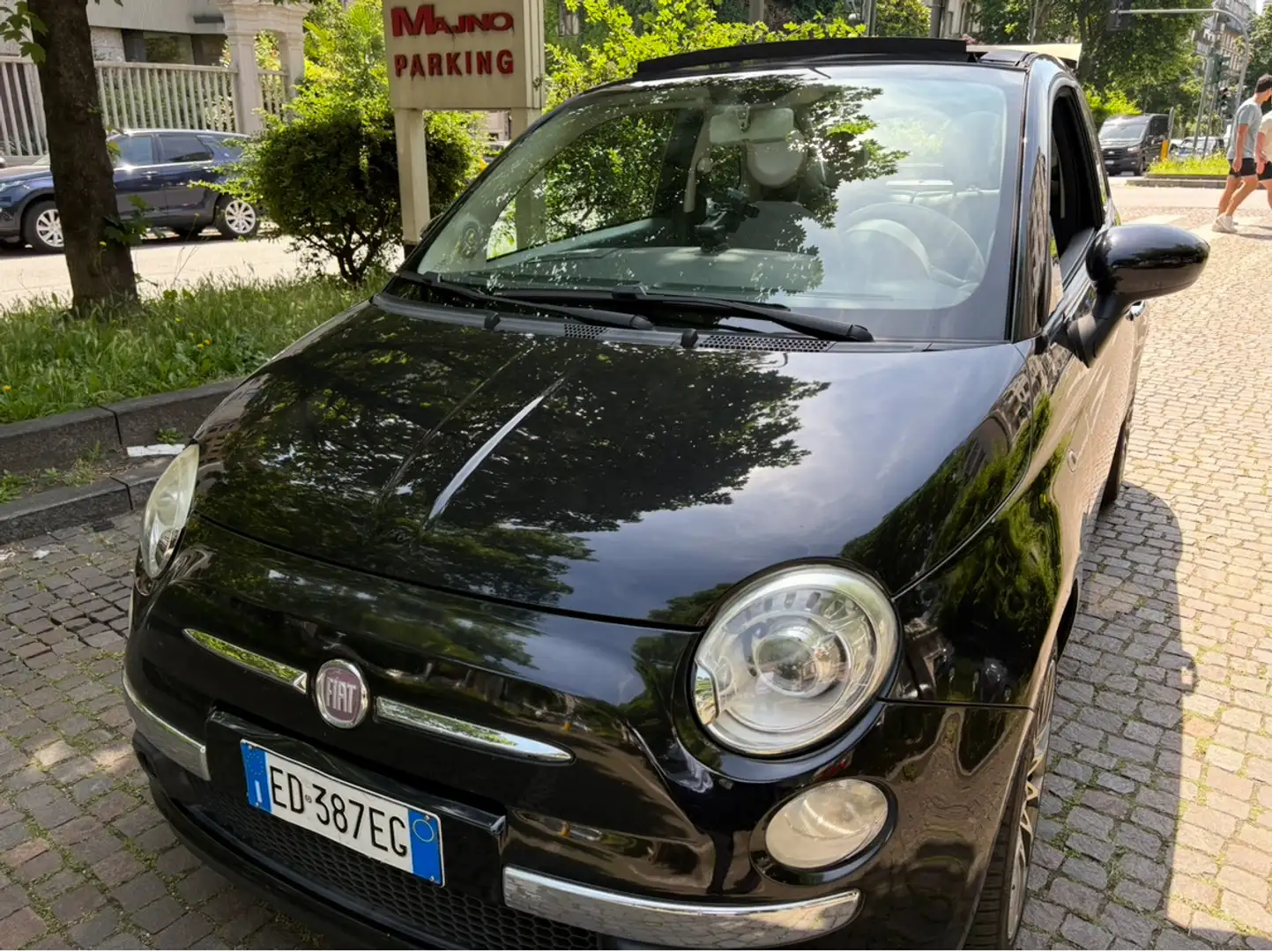 Fiat 500C 1.4 16v Lounge 100cv automatico Schwarz - 2