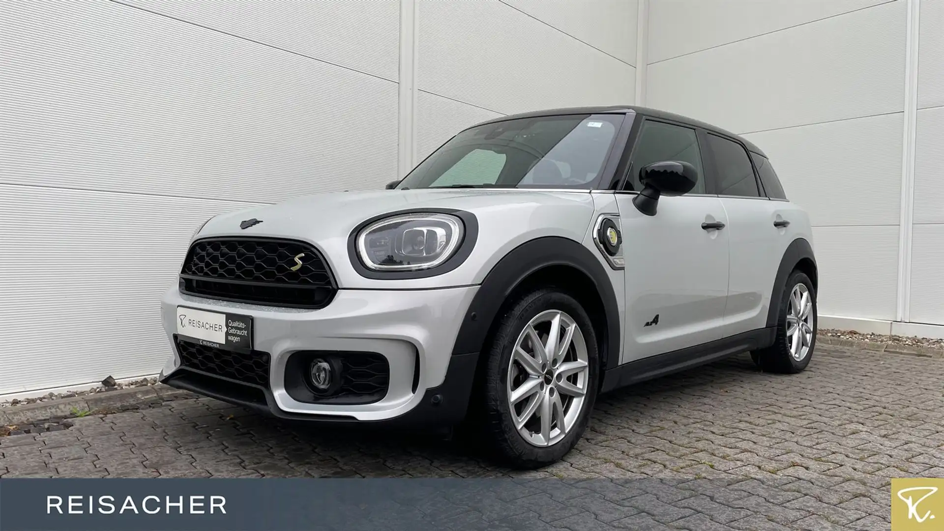 MINI Cooper S E ALL 4 Countryman JCW Navi,RFK,Pano,HuD Silber - 1