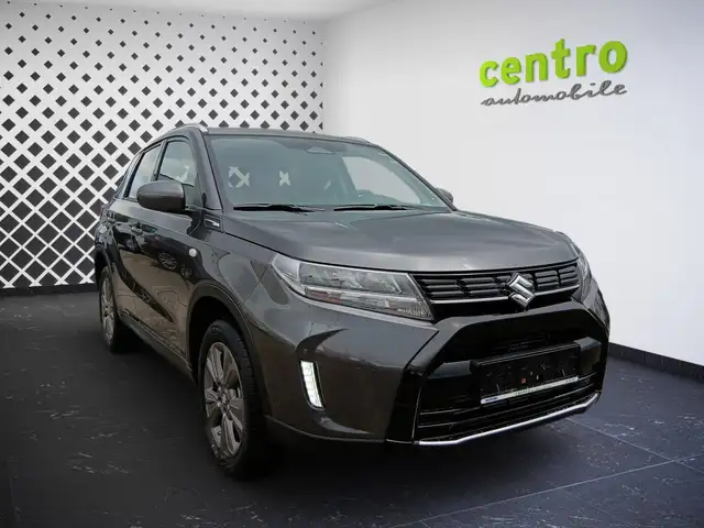 Suzuki Vitara view 4