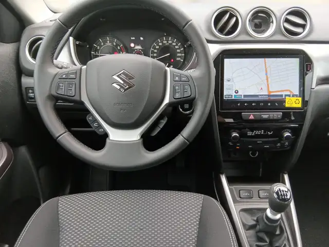 Suzuki Vitara view 14