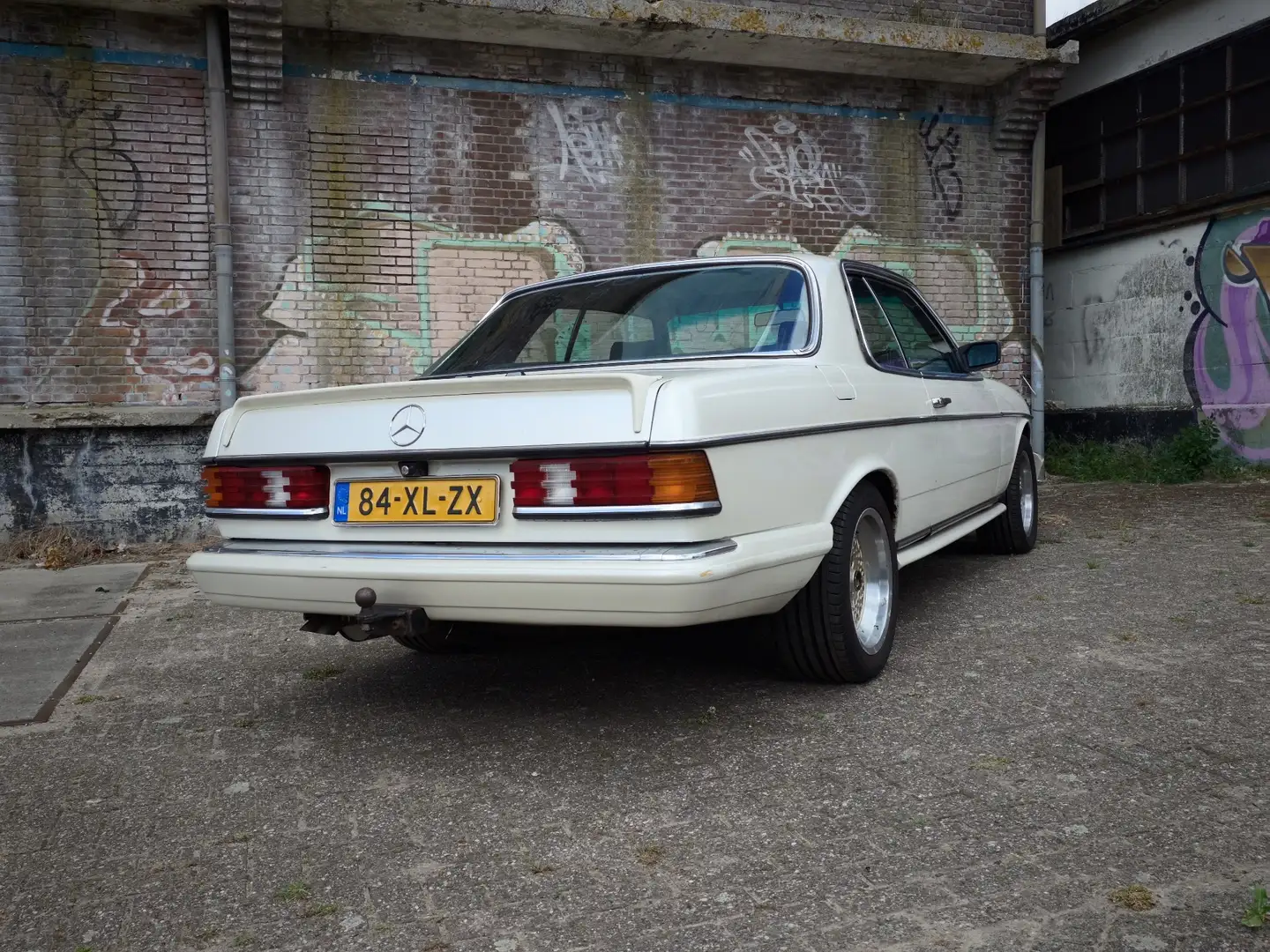 Mercedes-Benz CE 280 W123 Weiß - 2