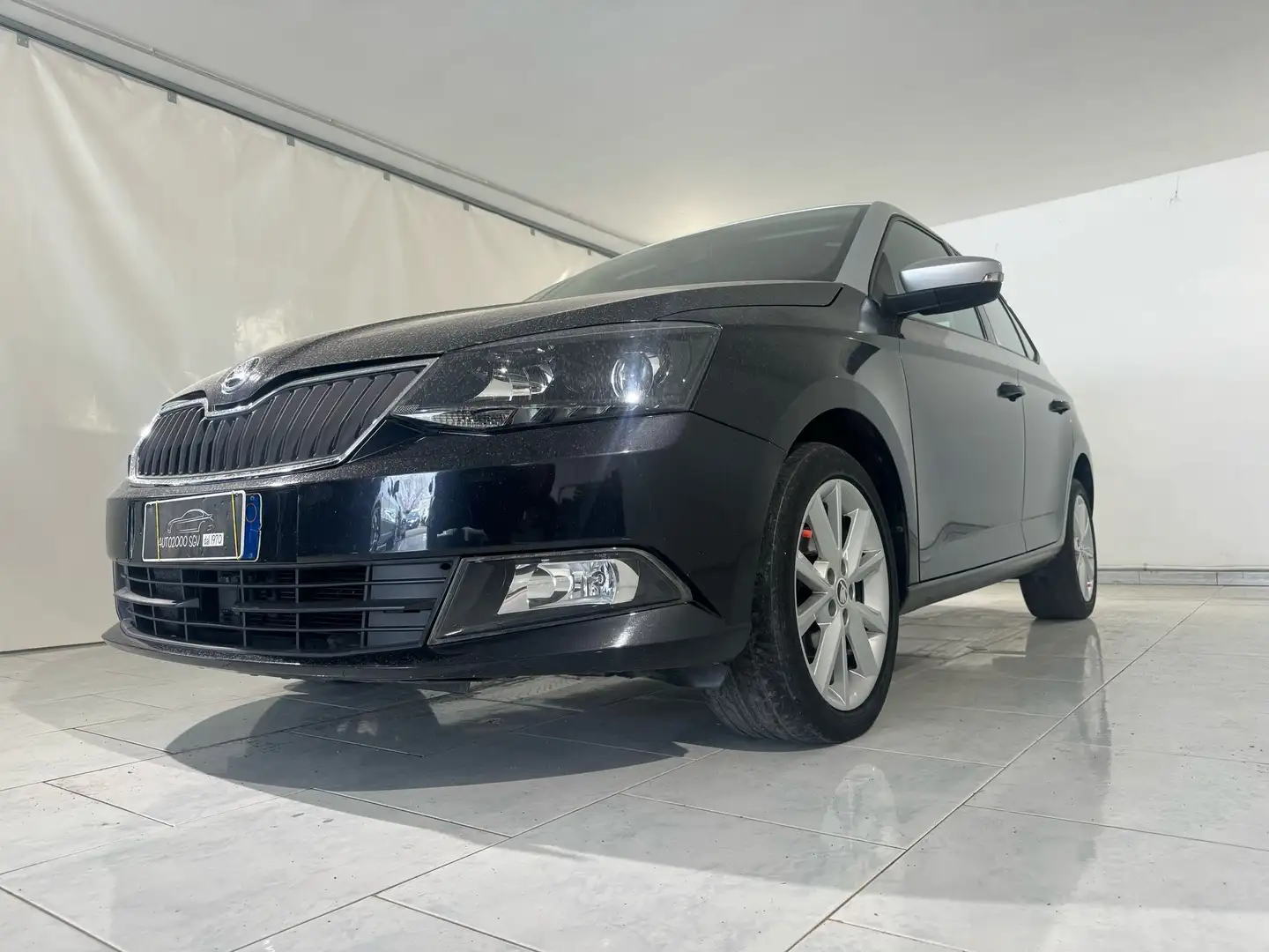 Skoda Fabia 1.0 COLOR DESIGN EDITION NERO 60cv X NEOPATENTATI Noir - 2