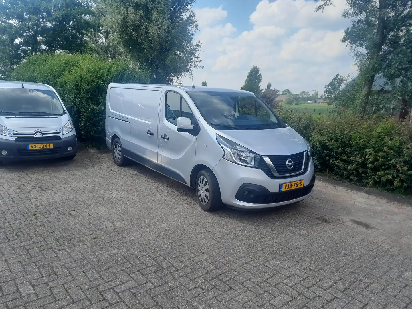 Nissan NV300 NV300 2.0 dCi L2H1 Optima Zilver - 2