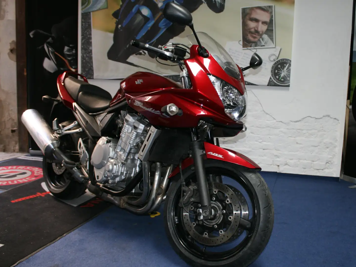 Suzuki Bandit 650 GSF650SAK8 Rouge - 2