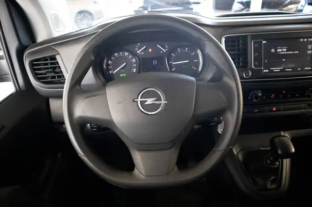 Opel Vivaro view 7