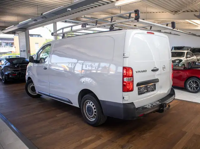 Opel Vivaro view 6