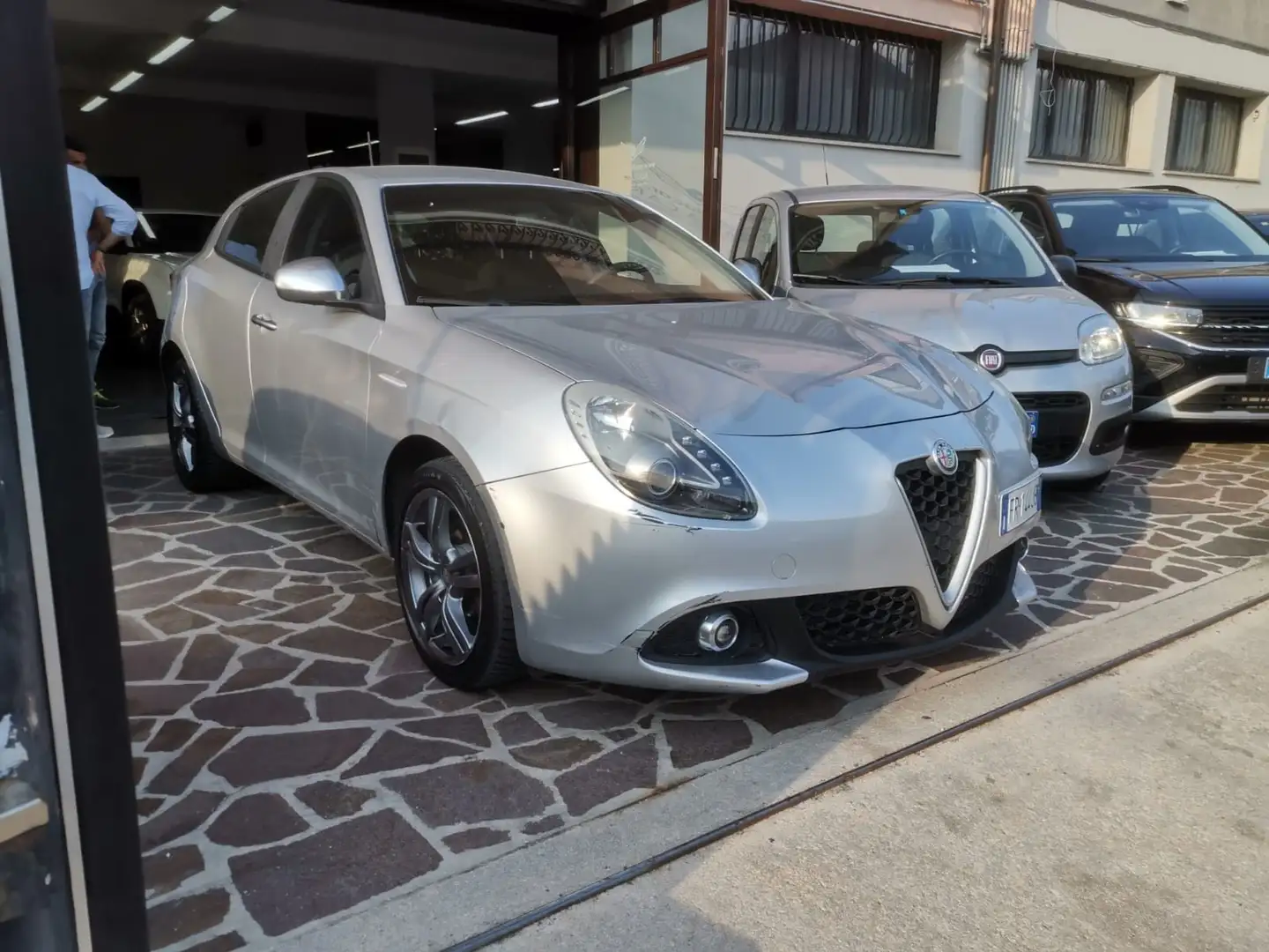 Alfa Romeo Giulietta 1.6 jtdm Super 120cv - 2