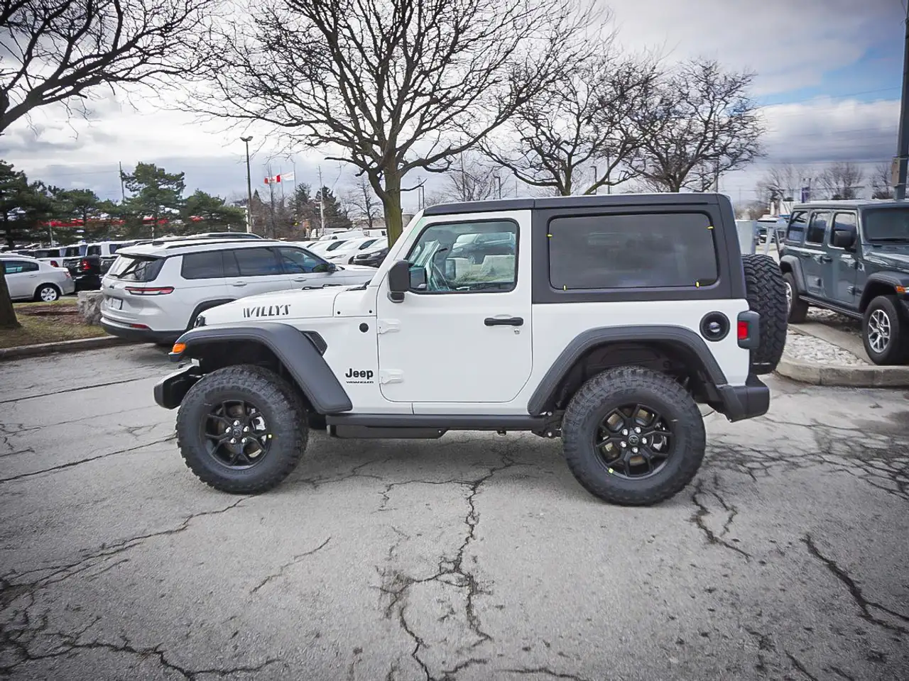 Jeep Wrangler снимка Jeep Wrangler