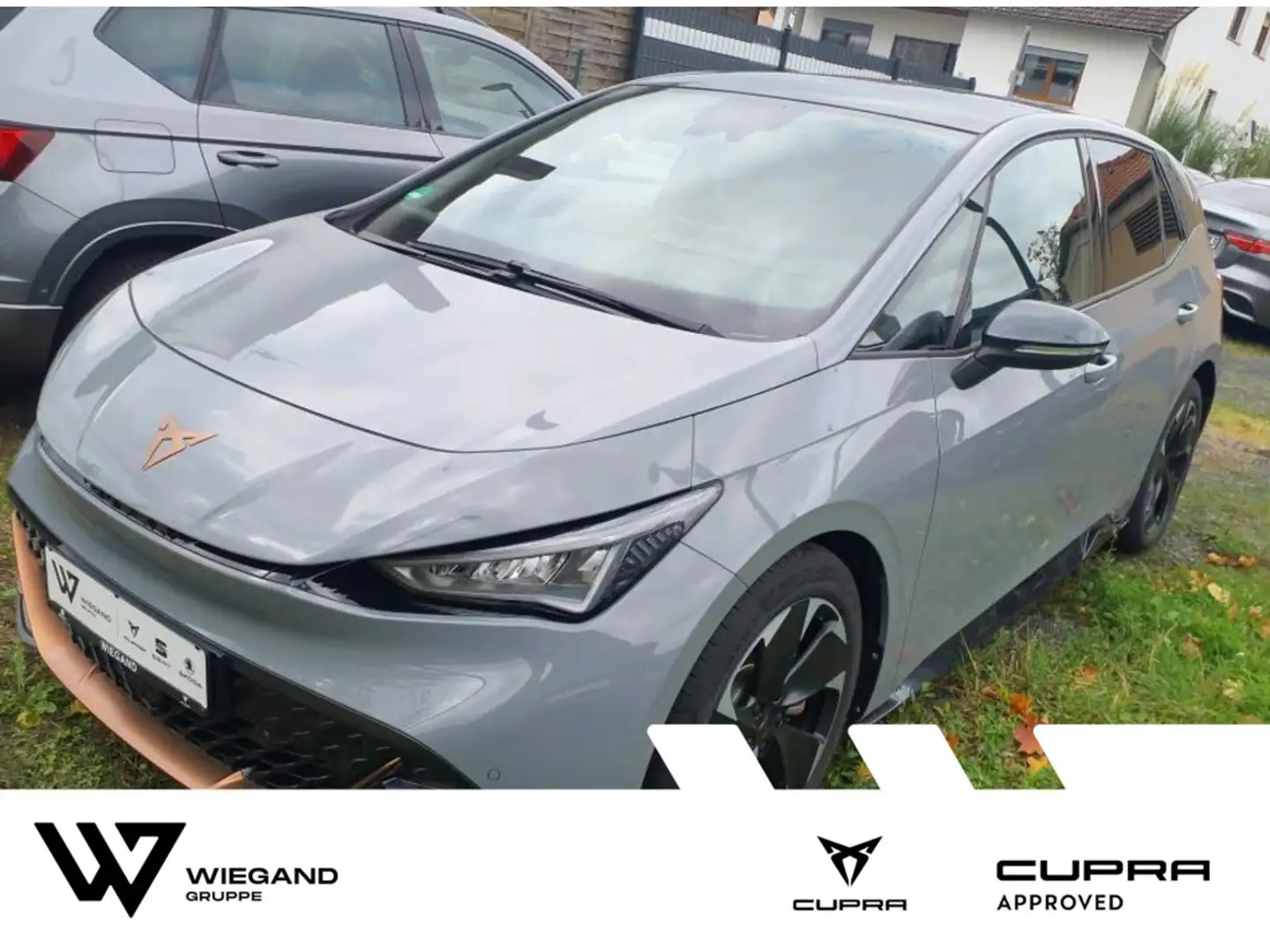 CUPRA Born 170 kW PDC SHZ KAMERA NAVI ACC LED PANO Grau - 1