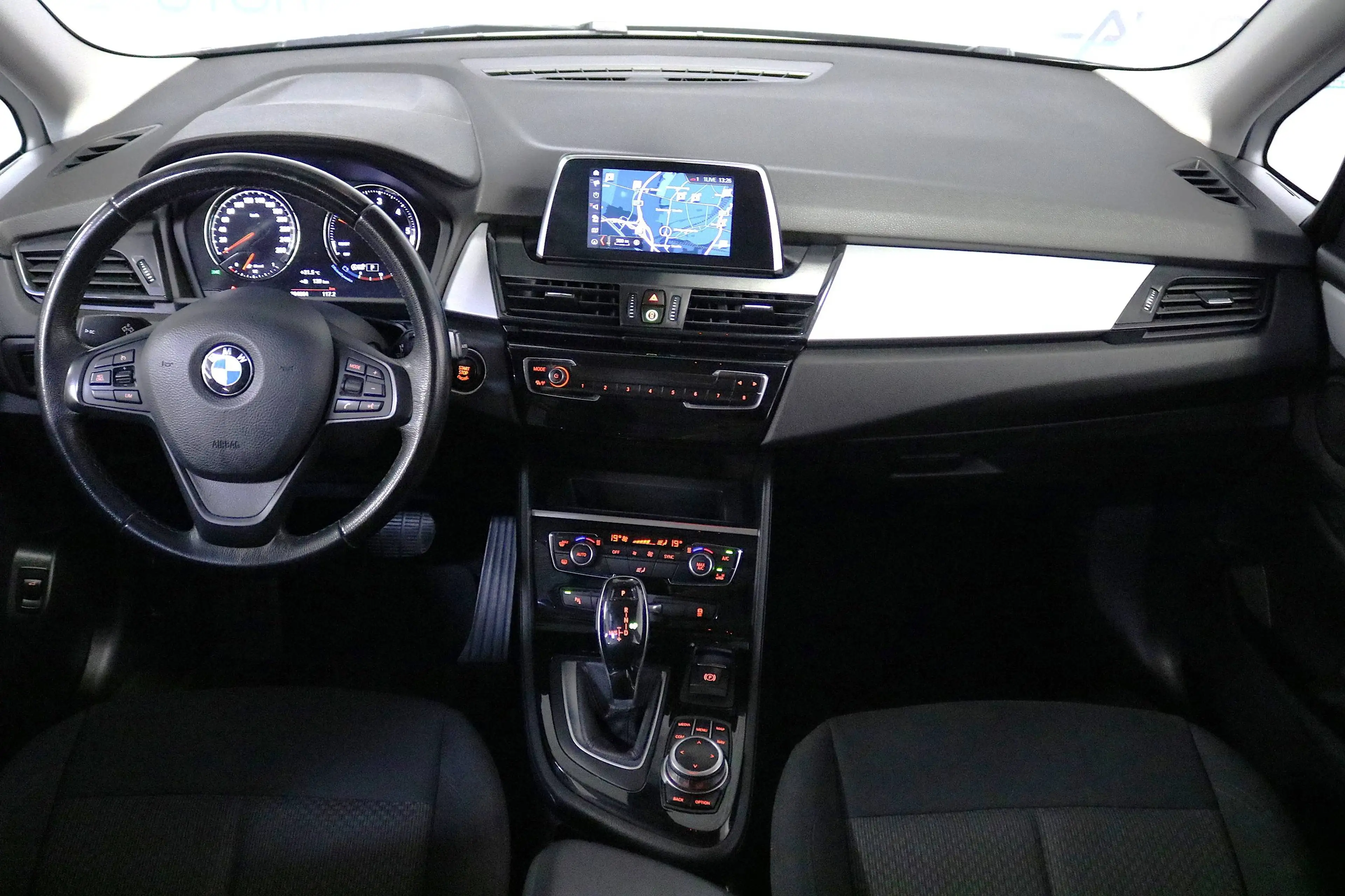 BMW 216 d Advantage 1,5 Ltr*2HAND*NAVI*PDC*KLIMAAUT*Temp*LED*u.v.m — photo 14