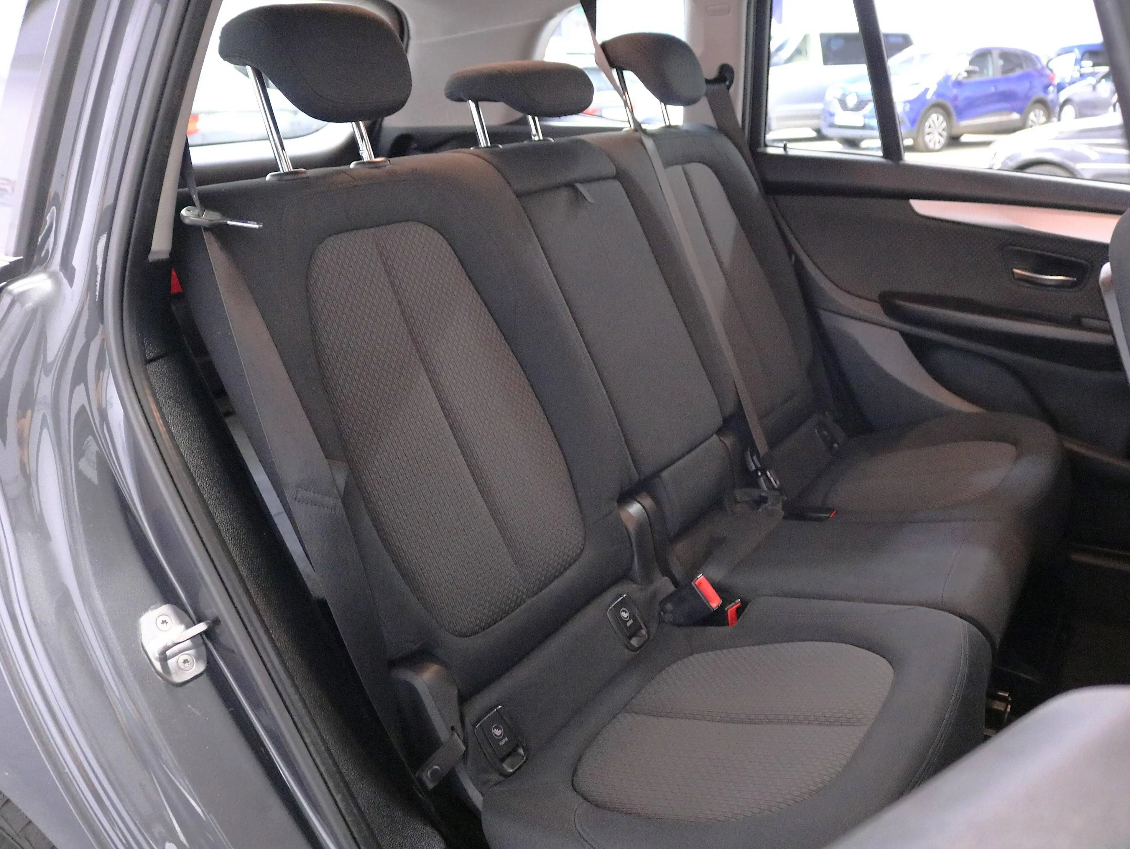 BMW 216 d Advantage 1,5 Ltr*2HAND*NAVI*PDC*KLIMAAUT*Temp*LED*u.v.m — photo 13