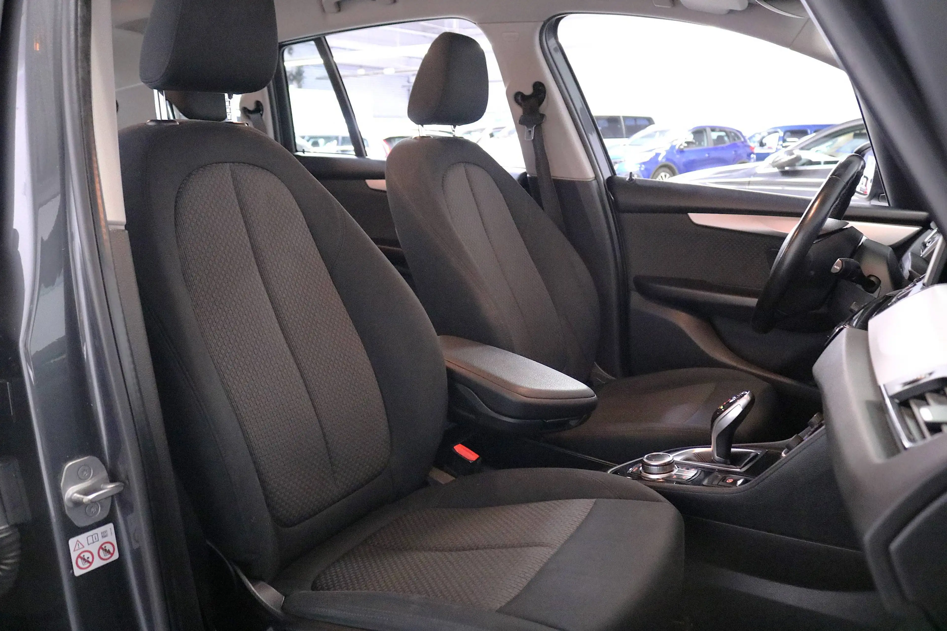 BMW 216 d Advantage 1,5 Ltr*2HAND*NAVI*PDC*KLIMAAUT*Temp*LED*u.v.m — photo 11