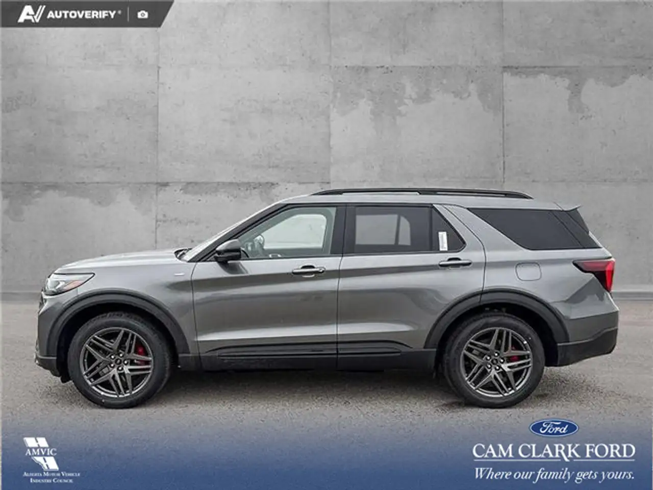 Ford Explorer снимка Ford Explorer