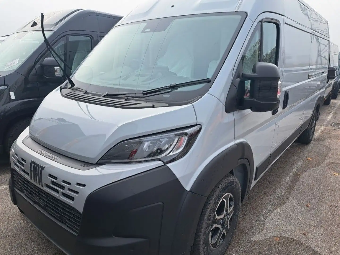 Fiat Ducato 2 Sitzer  WoMo Ausbau L2H2 und L3H2  140 AT8 Ezüst - 1