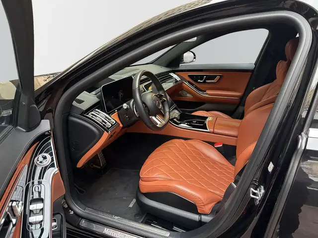 Mercedes-Benz S 500 view 8