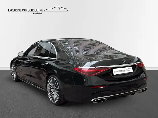 Mercedes-Benz S 500 view 4