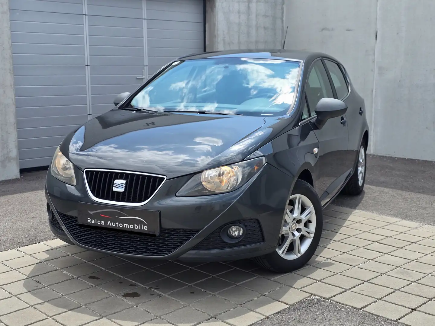 SEAT Ibiza Pickerl NEU Grau - 1