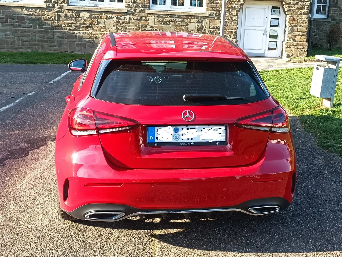 Mercedes-Benz A 220 A 220 7G-DCTEdition 19 Roşu - 1