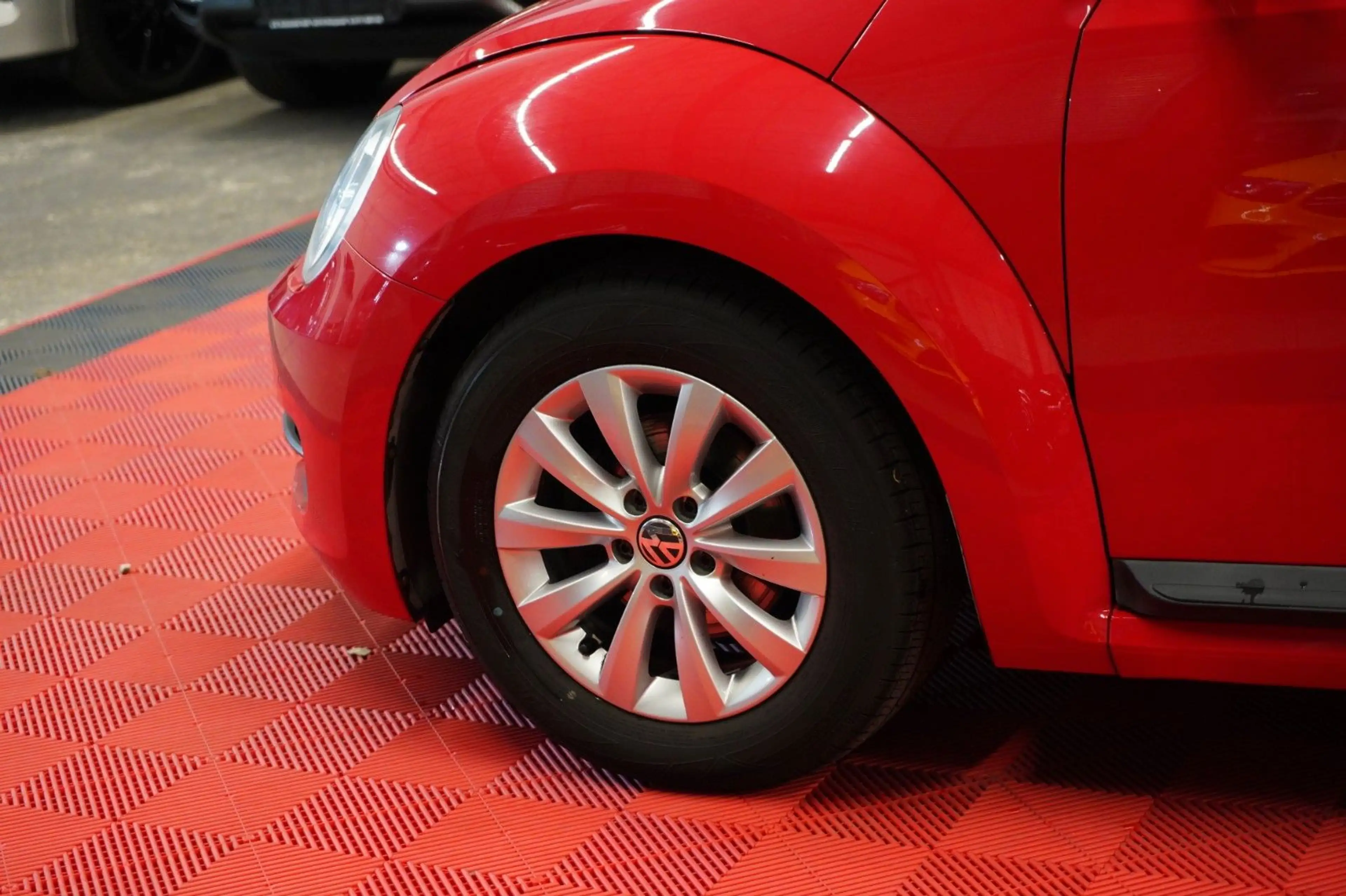 Volkswagen Beetle 1.2 TSI *1.Hand*Unfallfrei*6Gang*Navi*PDC — photo 12