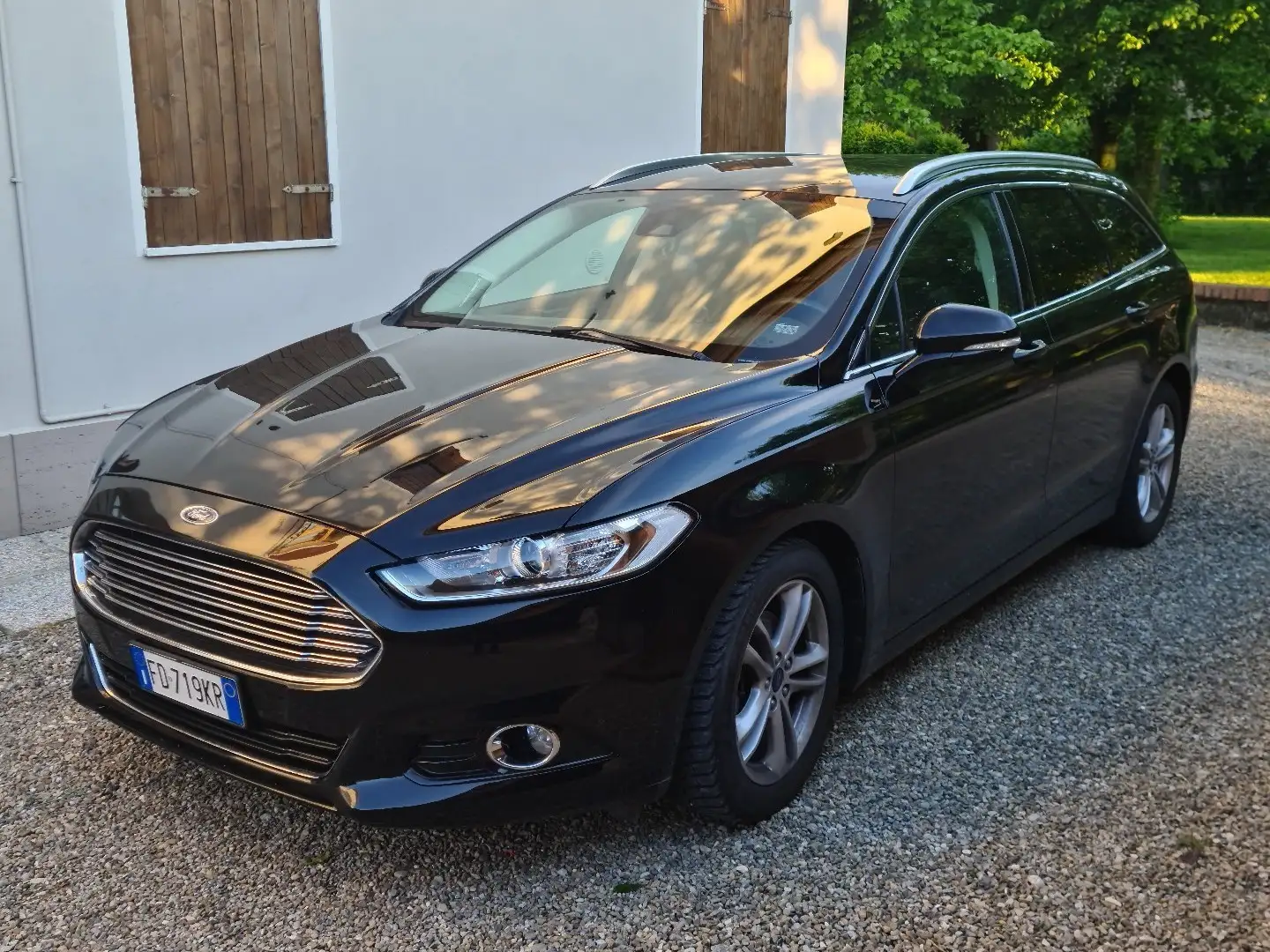 Ford Mondeo SW 2.0 tdci Business s&s 150cv Nero - 1